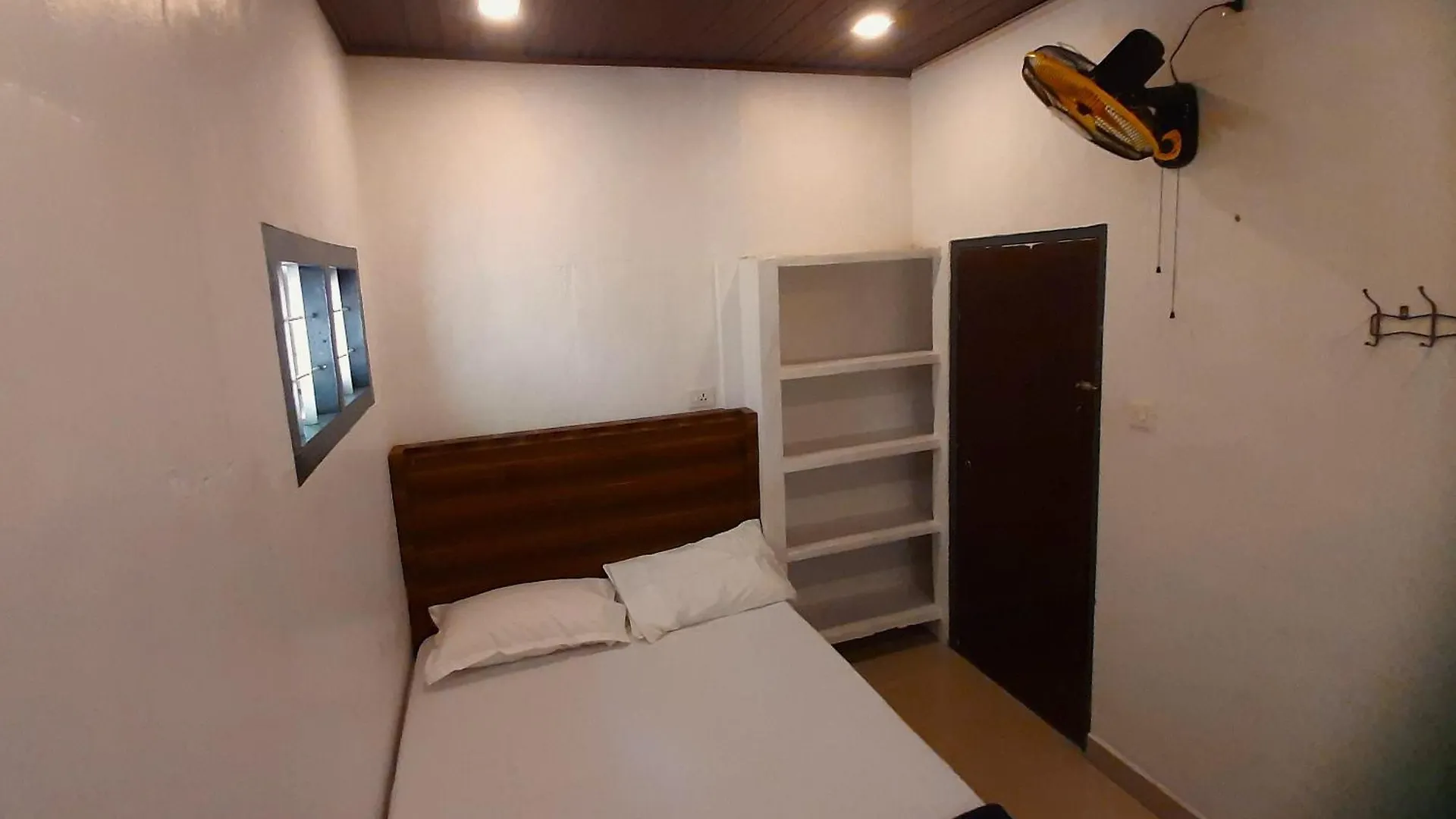 Waterlily Homes - The Cottage Munnar 0*,